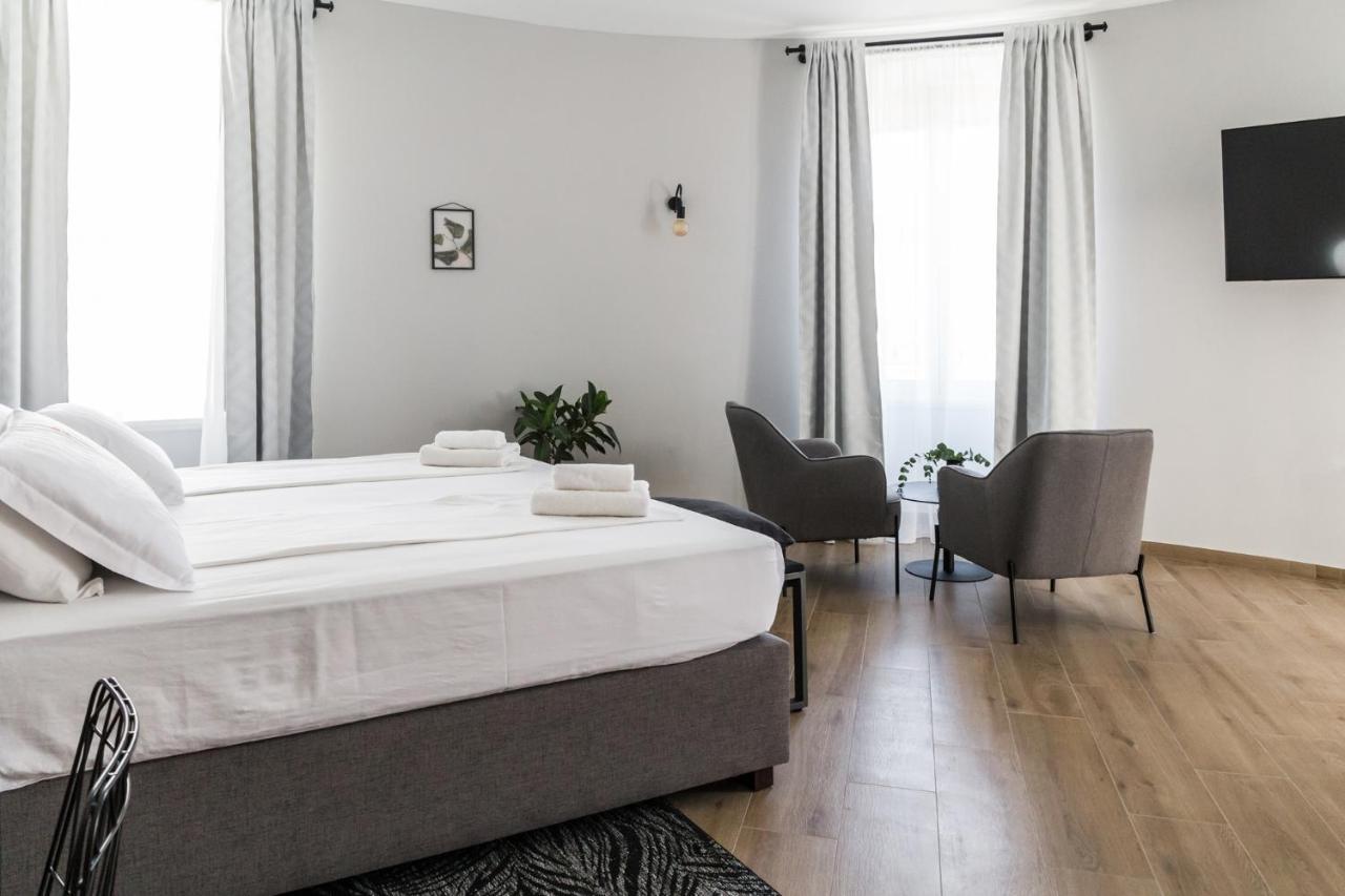 Dolac Apartments Рийека Екстериор снимка