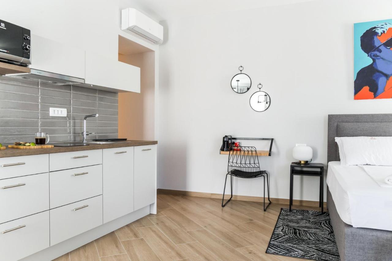 Dolac Apartments Рийека Екстериор снимка