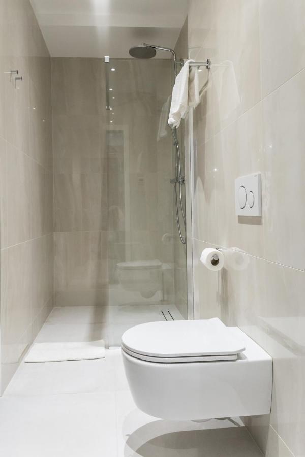 Dolac Apartments Рийека Екстериор снимка